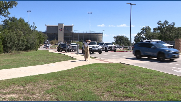 Parents rush to Pieper High School during lockdown; two teens taken into custody — KENS 5 (San Antonio), Lisbon Schools news