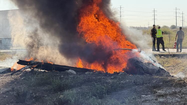 'You just want to help': Witness recounts deadly Fort Worth plane crash — WFAA (Dallas-Fort Worth)